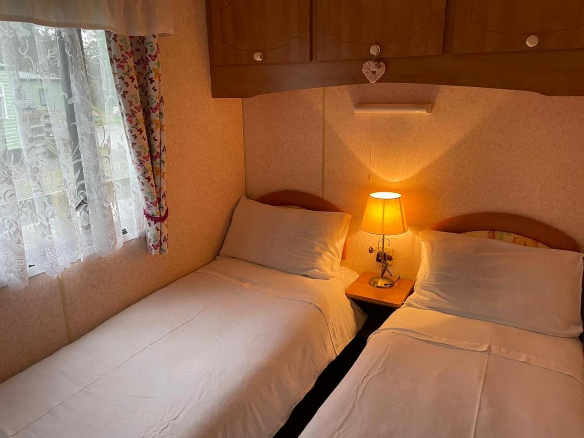 达农38 Glenfinart Caravan Park别墅 外观 照片